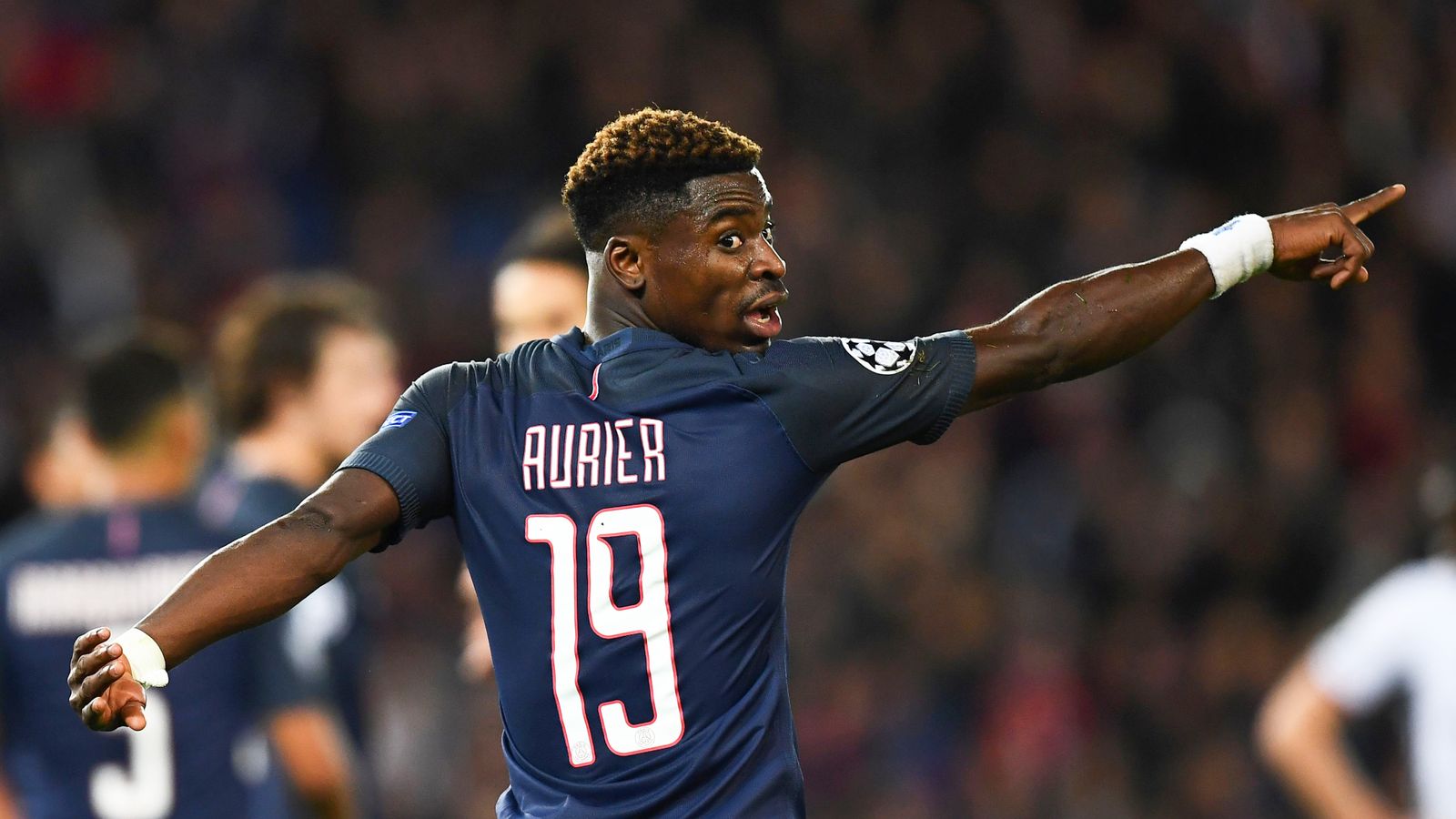 Serge Aurier Paris Saint-Germain: Pernyataan Menarik Tentang Kemungkinan Pindah ke Marseille